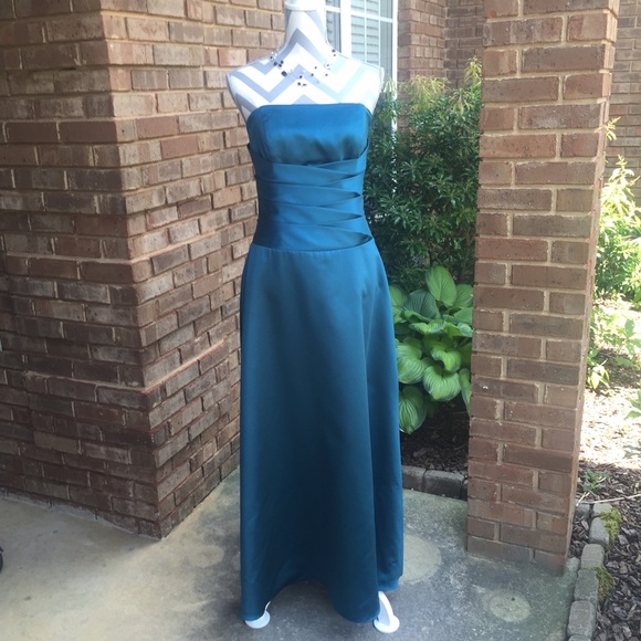 Size 10/12 Alfred Angelo Formal / Bridesmaid Dress