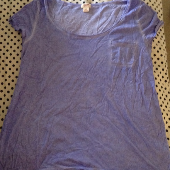 Light purple pocket tee
