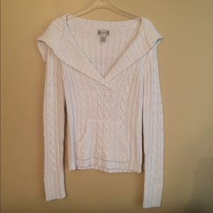 💙White Sweater