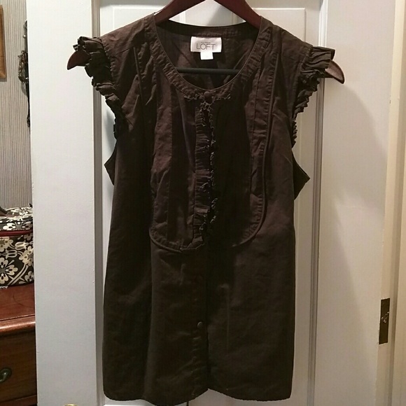 Sleeveless Button Up