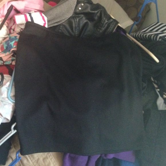 Black skirt
