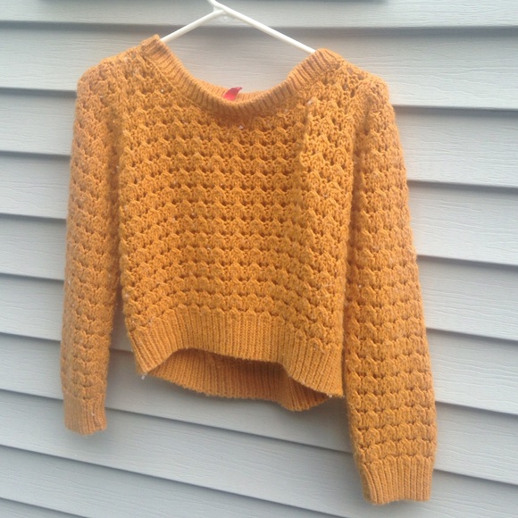 Sweater - Picture 1 of 1