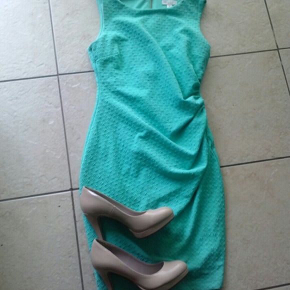 Nude Heels - Picture 1 of 3