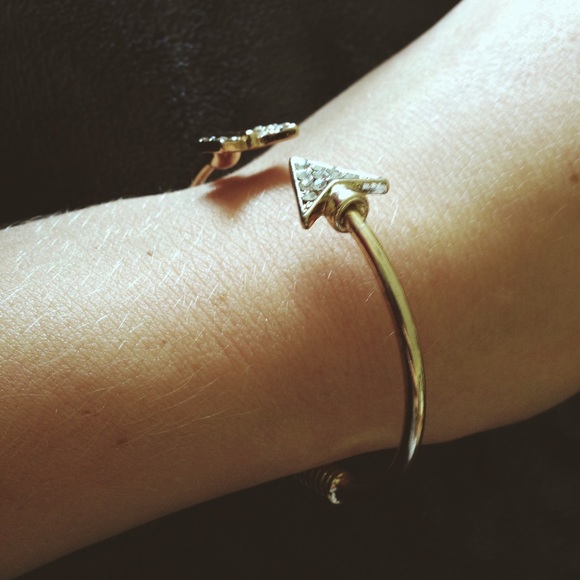 Arrows cuff bracelet