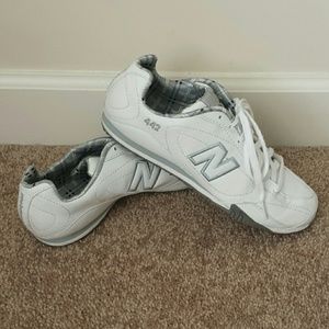 New Balance 442