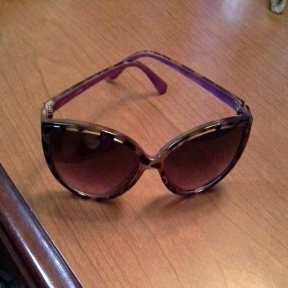 Dollhouse Cayeye sunglasses