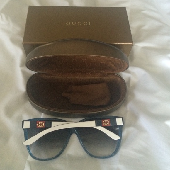 **SOLD**ONE DAY SALE!! Gucci Sunglasses - Picture 4 of 4
