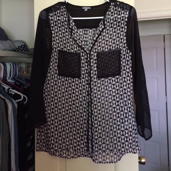 Charlotte Ruse Size Small long sleeve shirt