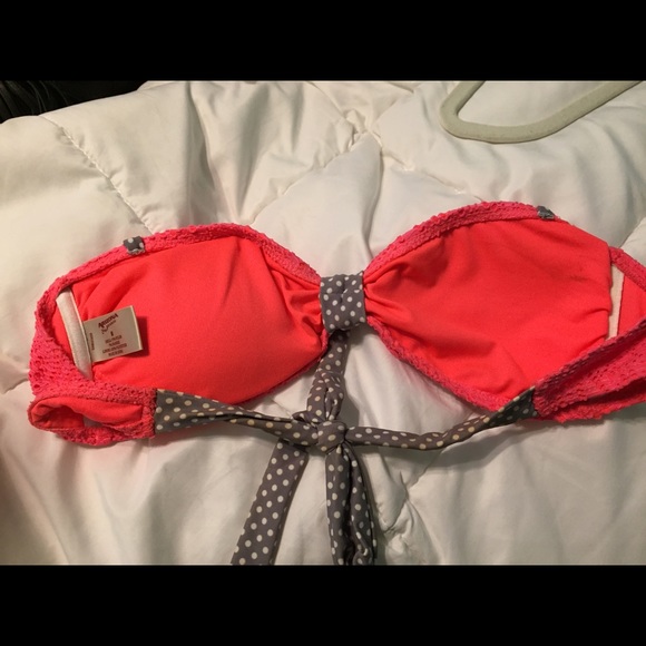 Bathing suit top - Picture 2 of 2