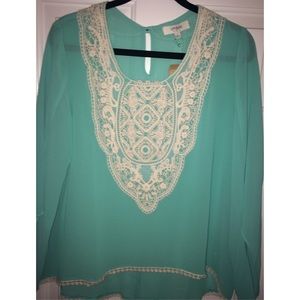 NWT Umgee Mint Green Blouse  Size Large