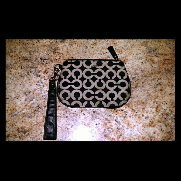 Signature Coach Wristlet