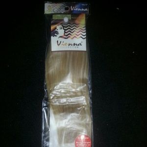 ⏳🚫🔗on hold⏳🚫🔗 til 9-25-15 Hair extension::