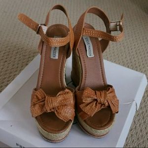 Steve Madden Cognac Wedges