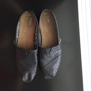 Toms shoes