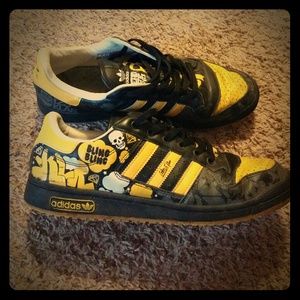 Men's adidas street shoes SZ 11