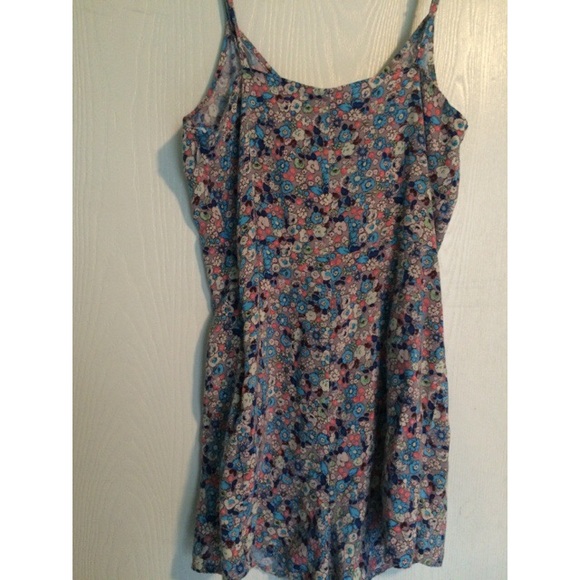 Forever21 - Flowered Romper - Picture 2 of 4