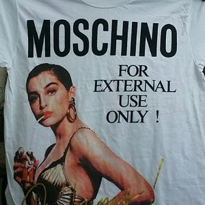 Moschino t shirt
