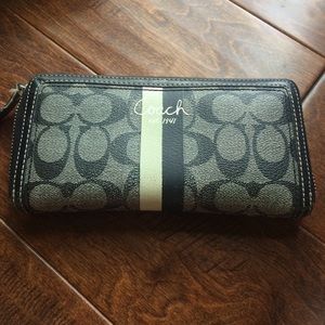 Coach wallet