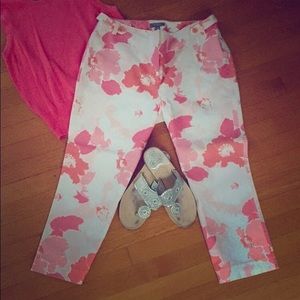 Floral Ann Taylor Capris