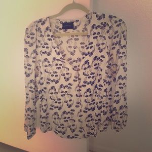 Rachel Comey low v black and white  button top