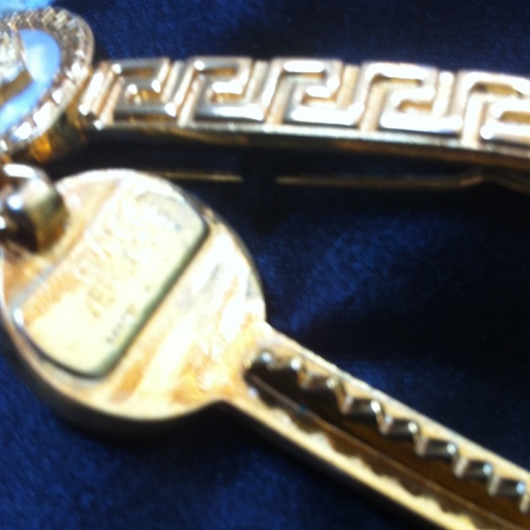 Gianni Versase hair pin - Picture 2 of 8