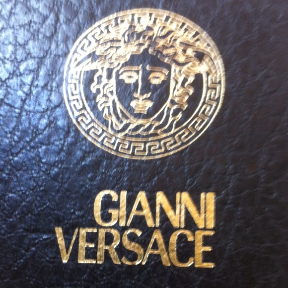 Gianni Versase hair pin - Picture 3 of 8