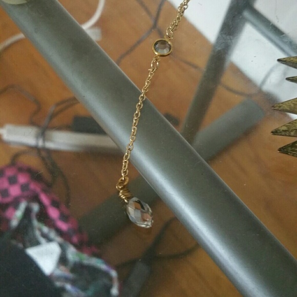 Sale! Dangling crystal necklace, 24kgb plate gold - Picture 3 of 3