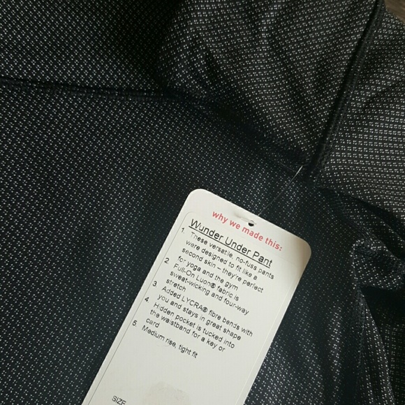 NO LONGER IN STORES lululemon wunder under NWT