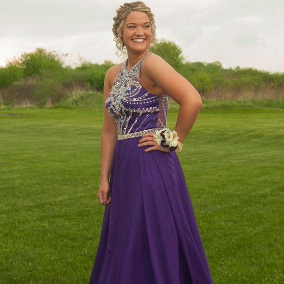 PROM DRESS! Worn once! - Picture 2 of 4