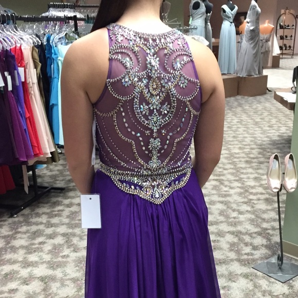 PROM DRESS! Worn once! - Picture 3 of 4
