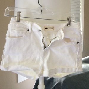 High waisted white Roxy shorts
