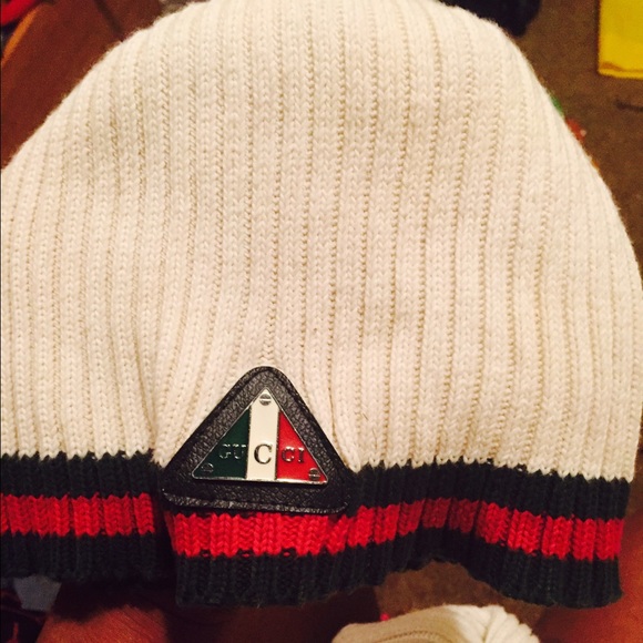 Guccie Beanie and Scarf
