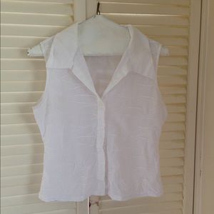 White Tank Blouse with textured Wrinkle Detail