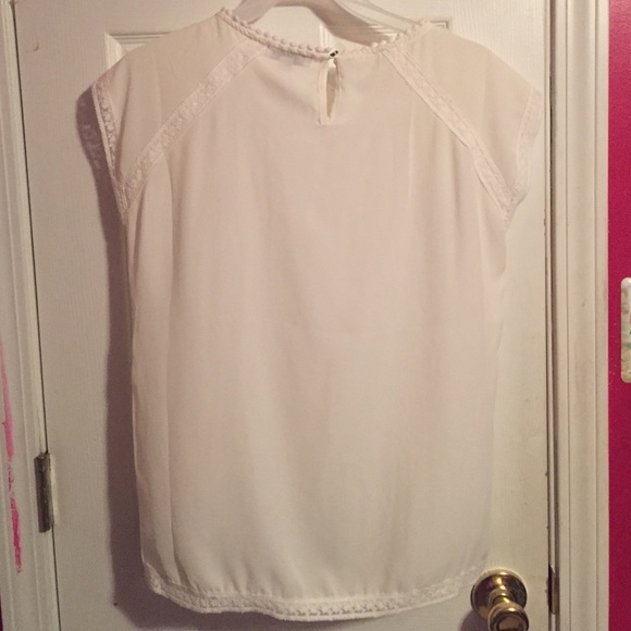 Creme top with Lace edges!! - Picture 2 of 4