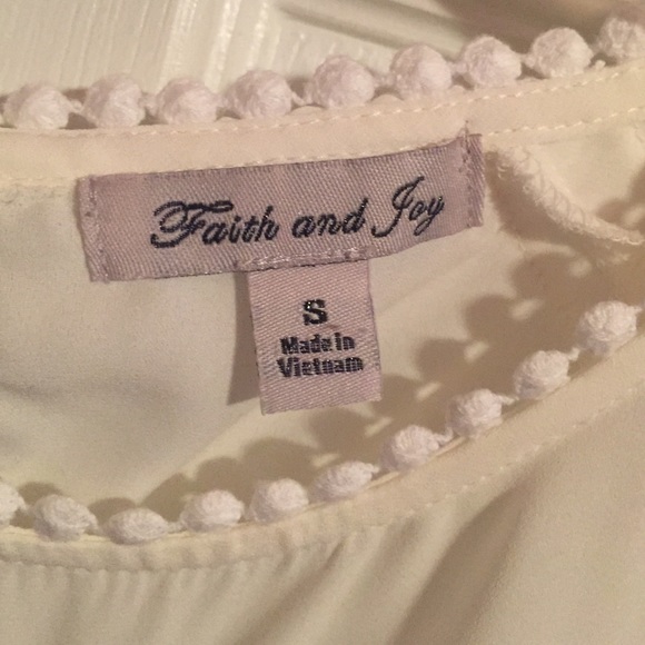 Creme top with Lace edges!! - Picture 3 of 4