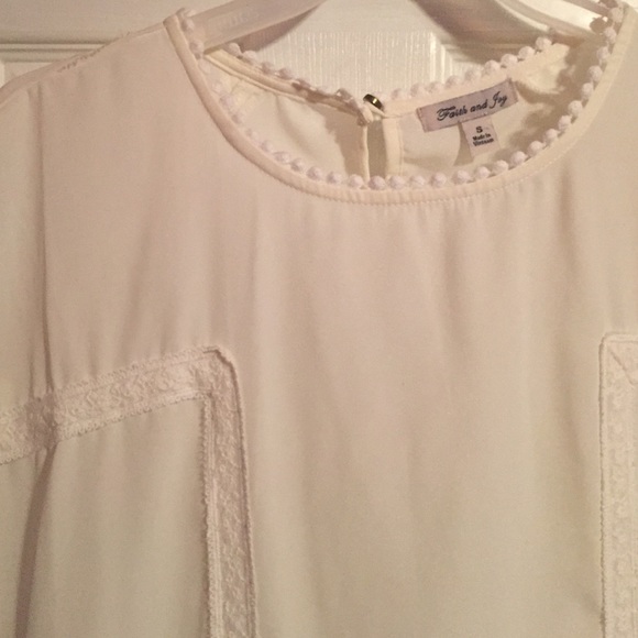 Creme top with Lace edges!! - Picture 4 of 4