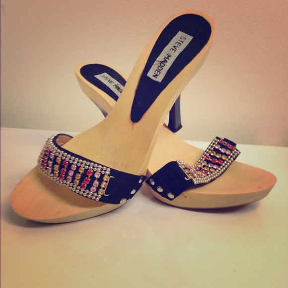 Steve Madden jewel striped sandals