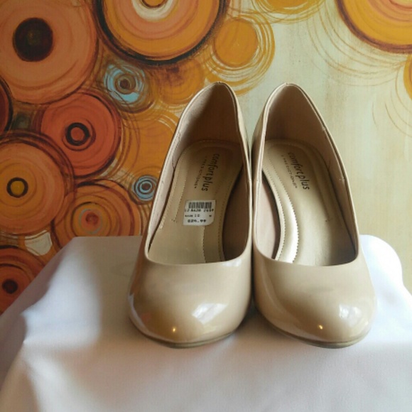 Beige 3inch heels - Picture 2 of 4