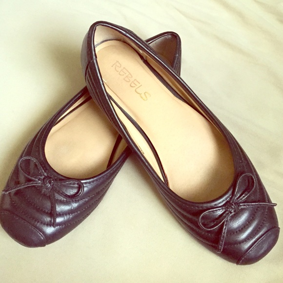 Black Ballet Flats