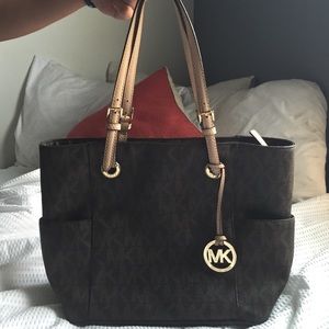 Michael Kors Jet Set Logo Tote