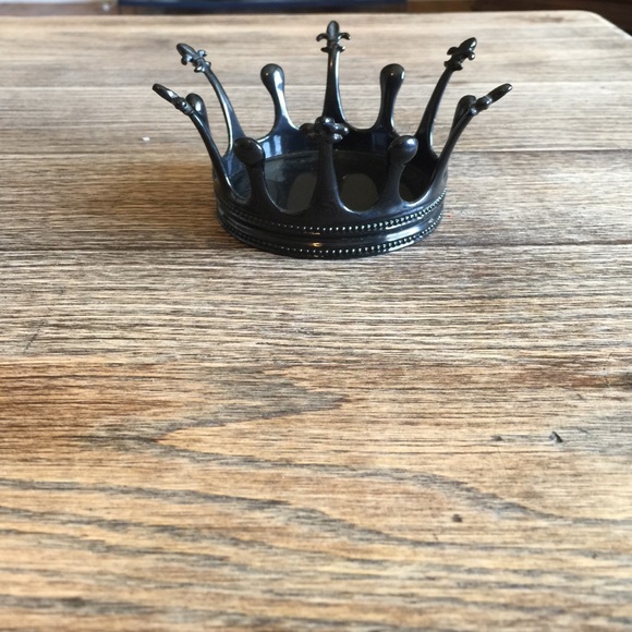 Accessories - Fluer De Lis jewelry holder