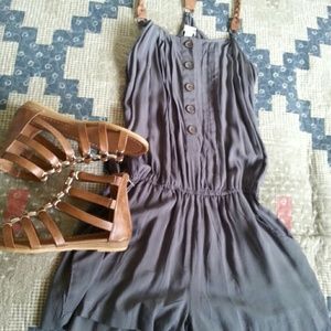 Gray romper with pockets + discounted shipping