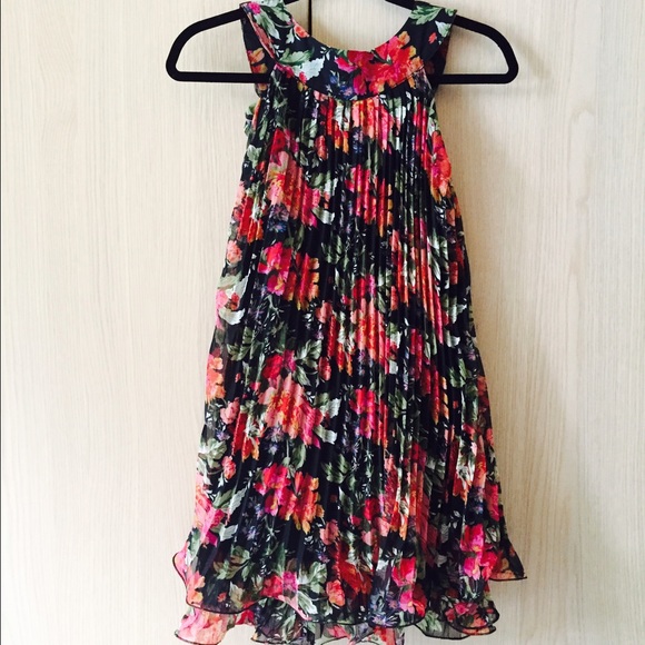 Dress - Picture 2 of 3