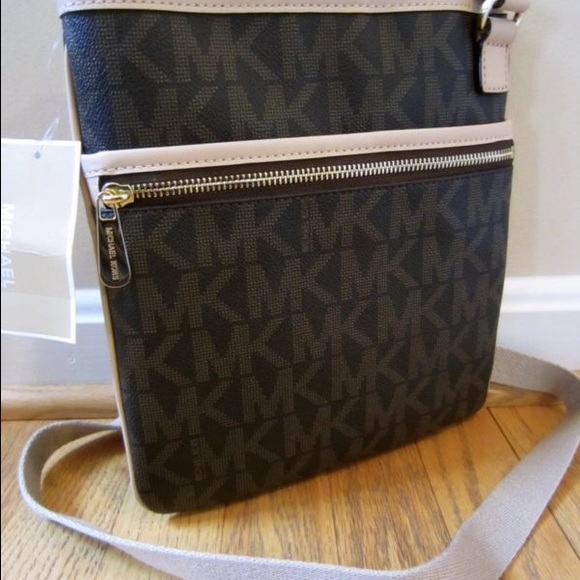 Mk cross body