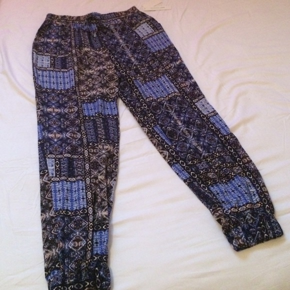 Blue&black short parachute pants