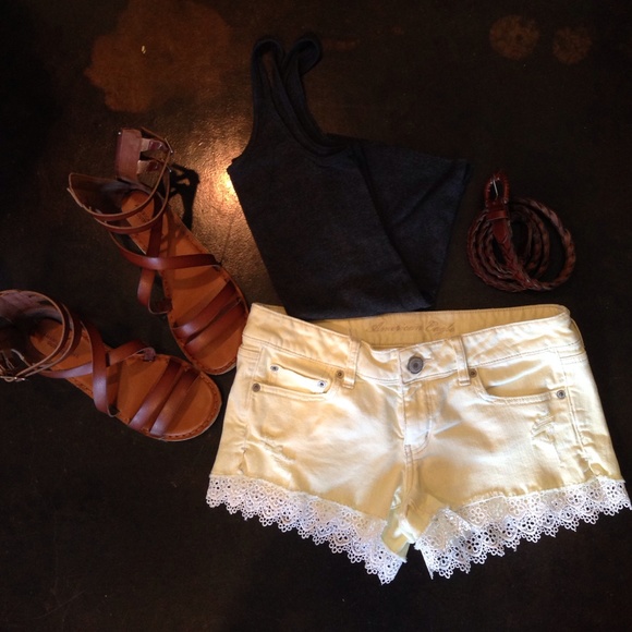 Yellow American Eagle shorts