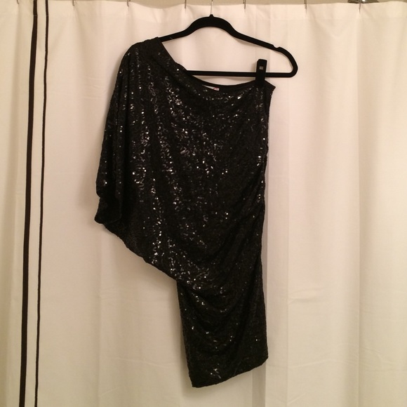 Black sequin party dress