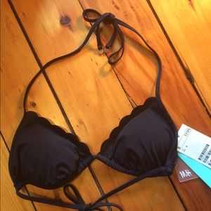 New with tags H&M bathing suit with scalloped edge