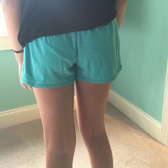 Shorts - Picture 3 of 3