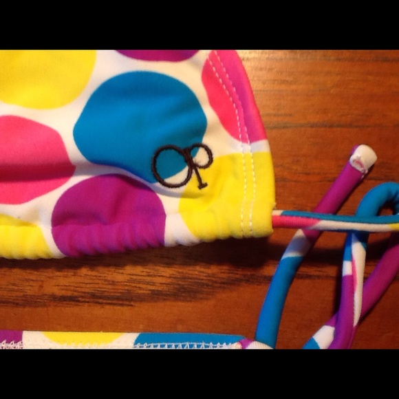 Bikini set - Picture 2 of 2